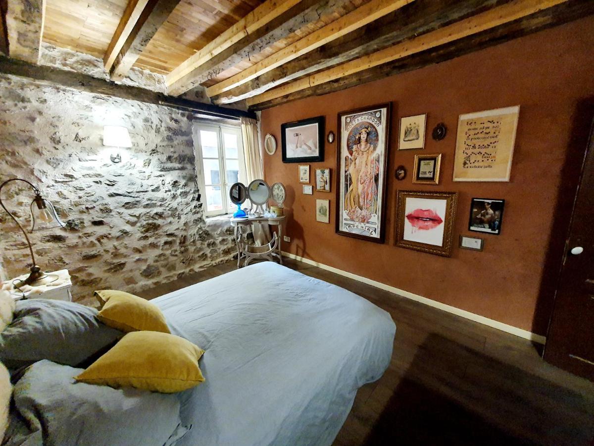 Gite de la Genevrière Saint-Chamant Extérieur photo